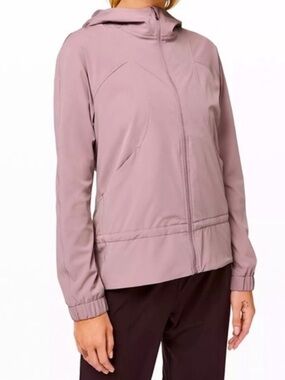 Lululemon Pack It Up Hooded Lightweight Jacket Smokey Blush Pink size 8